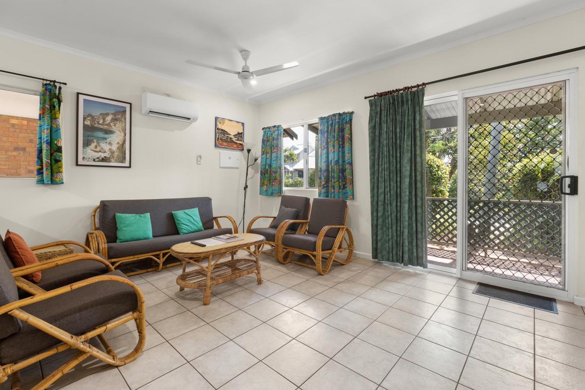Cable Beachside Villas Брум Экстерьер фото