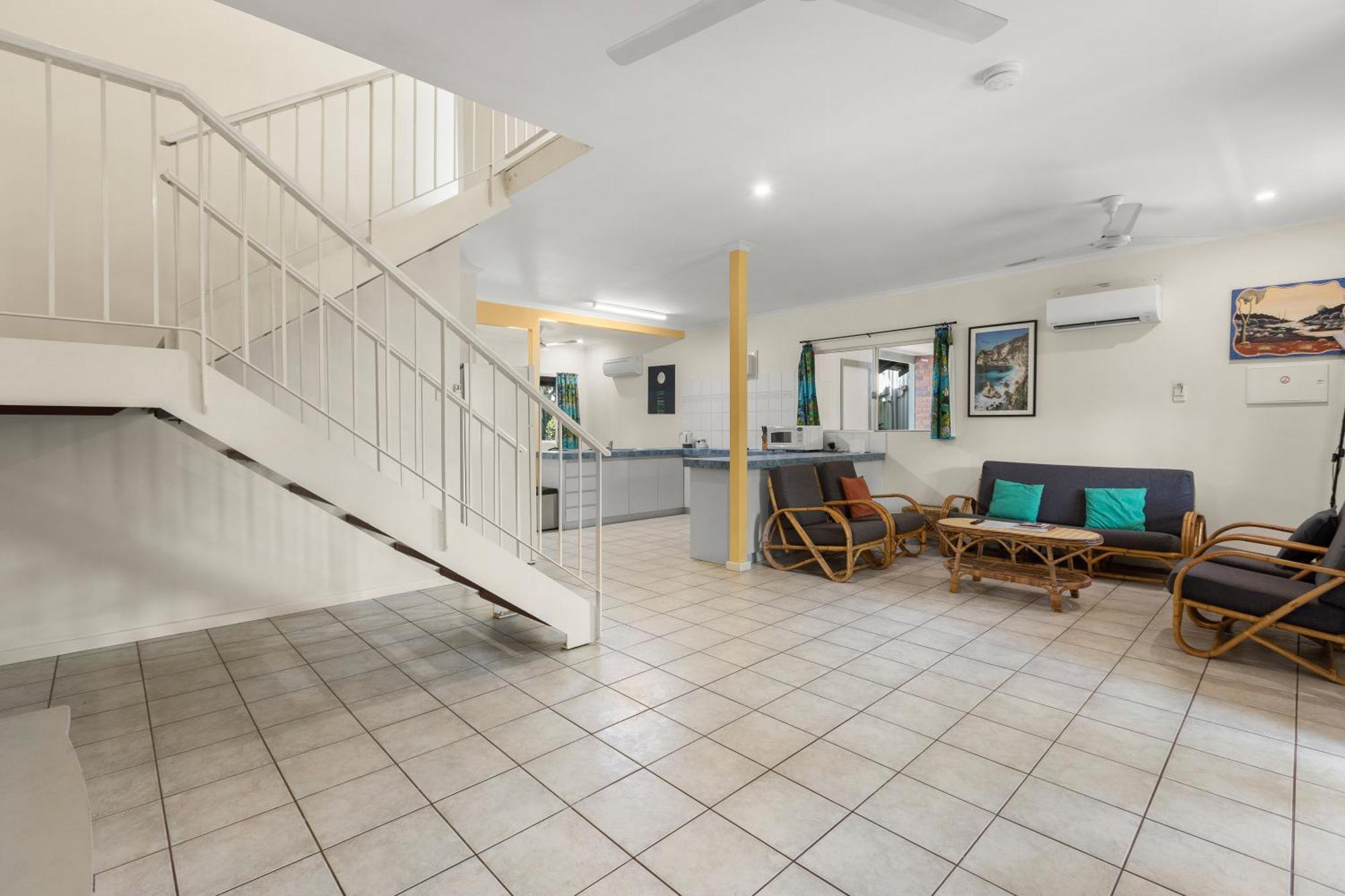 Cable Beachside Villas Брум Экстерьер фото