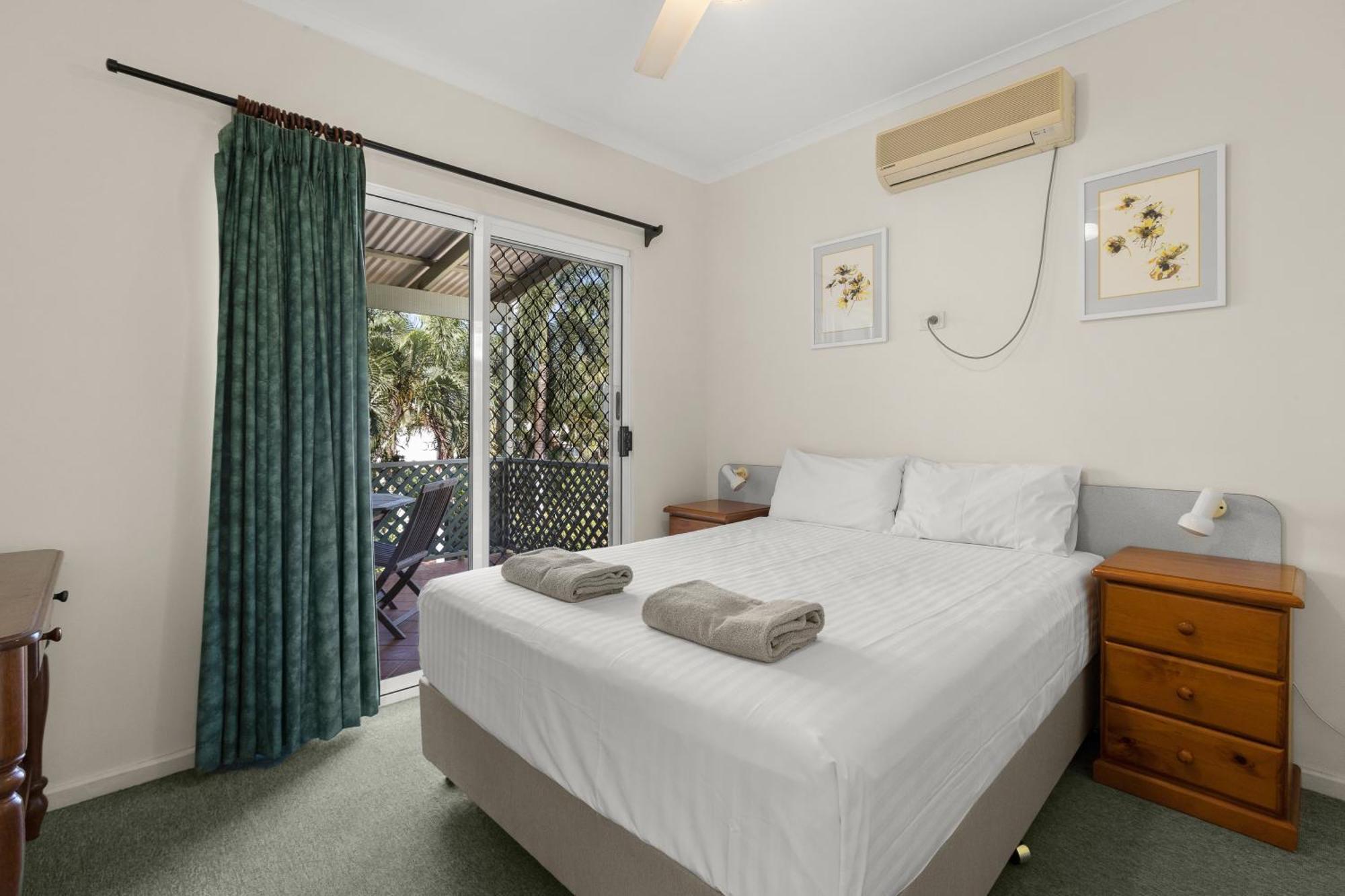 Cable Beachside Villas Брум Экстерьер фото