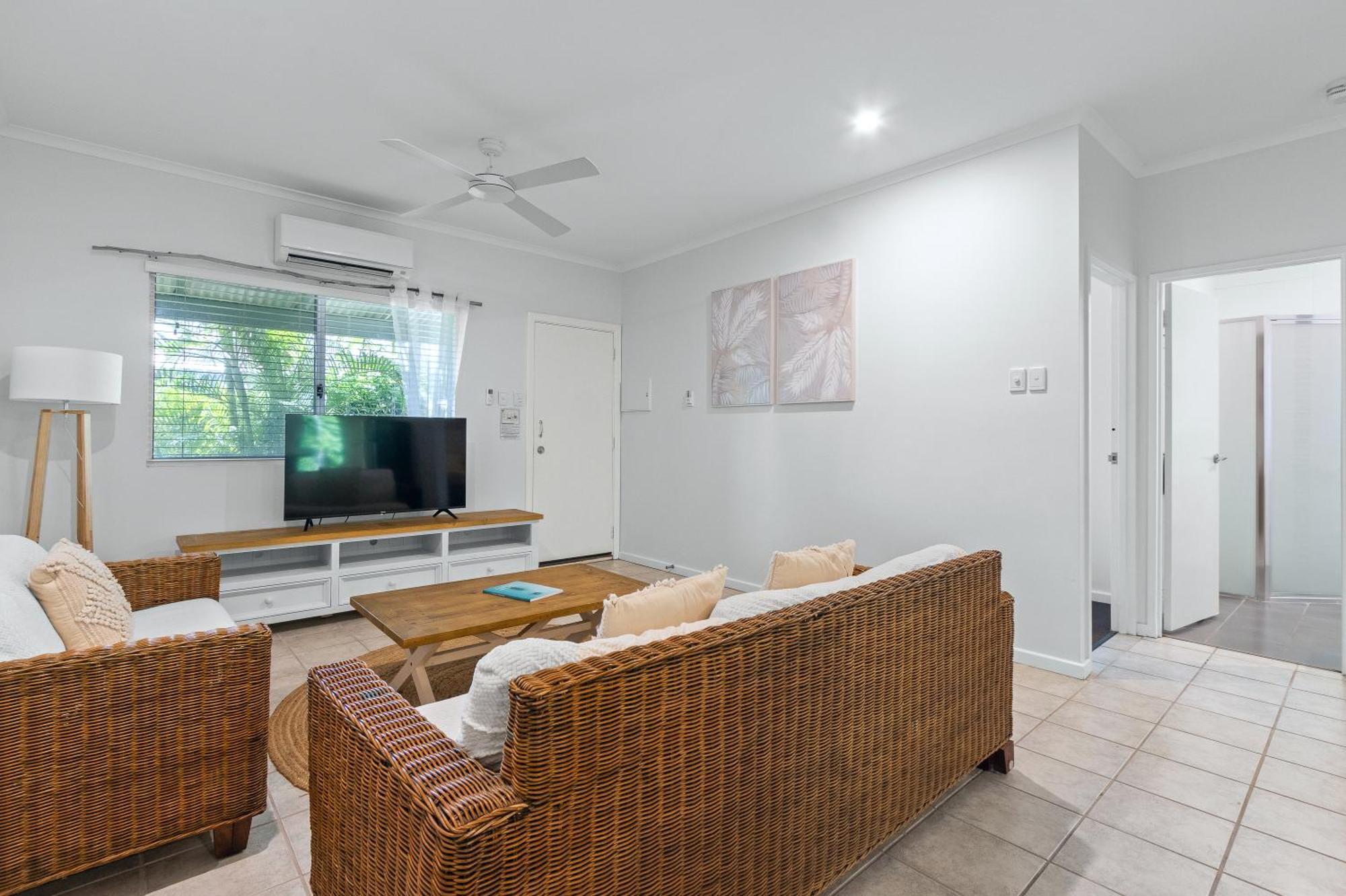 Cable Beachside Villas Брум Экстерьер фото