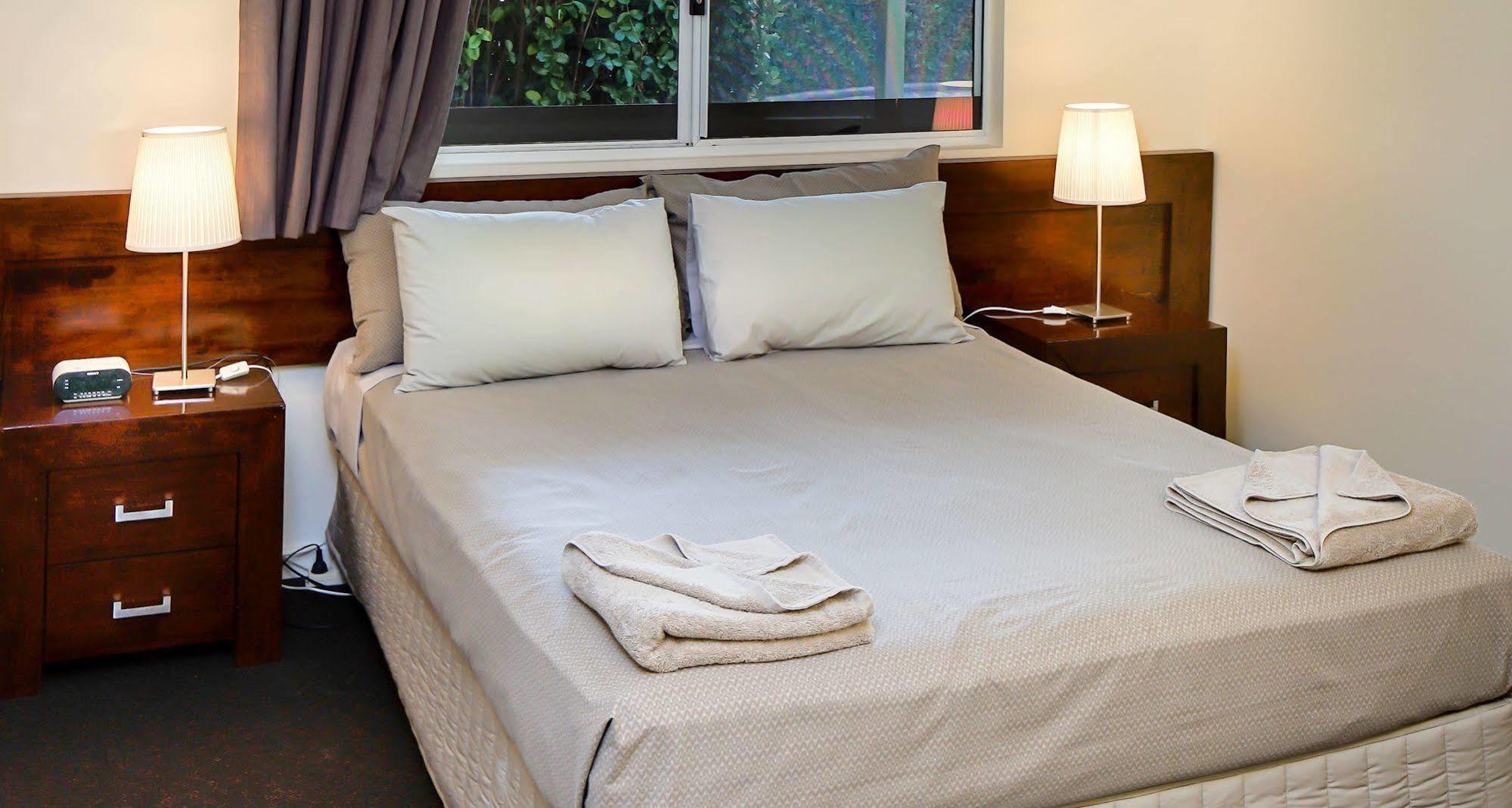 Cable Beachside Villas Брум Экстерьер фото